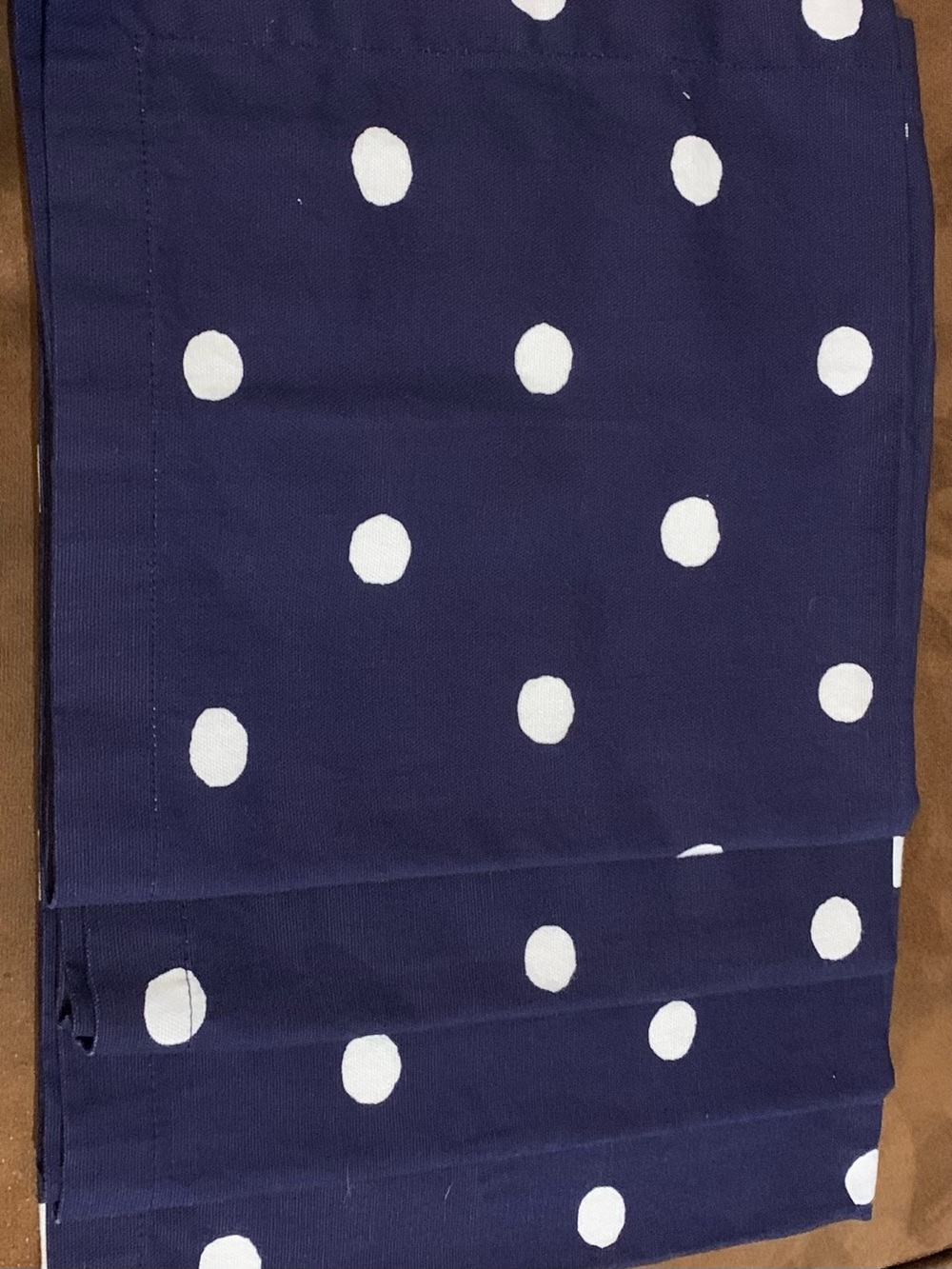 kate spade of New York Navy and White Polka Dot dinner napkin set of 4 - Picture 2 of 5
